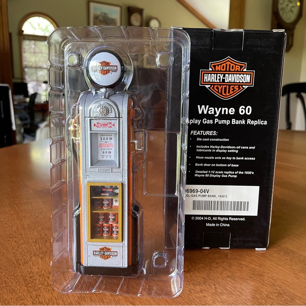 Harley-Davidson Wayne 60 Display Gas Pump Bank Replica, 1930’s - Die Cast